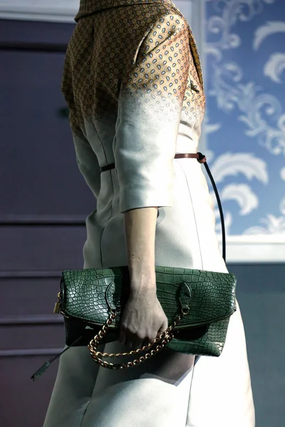 Look 52